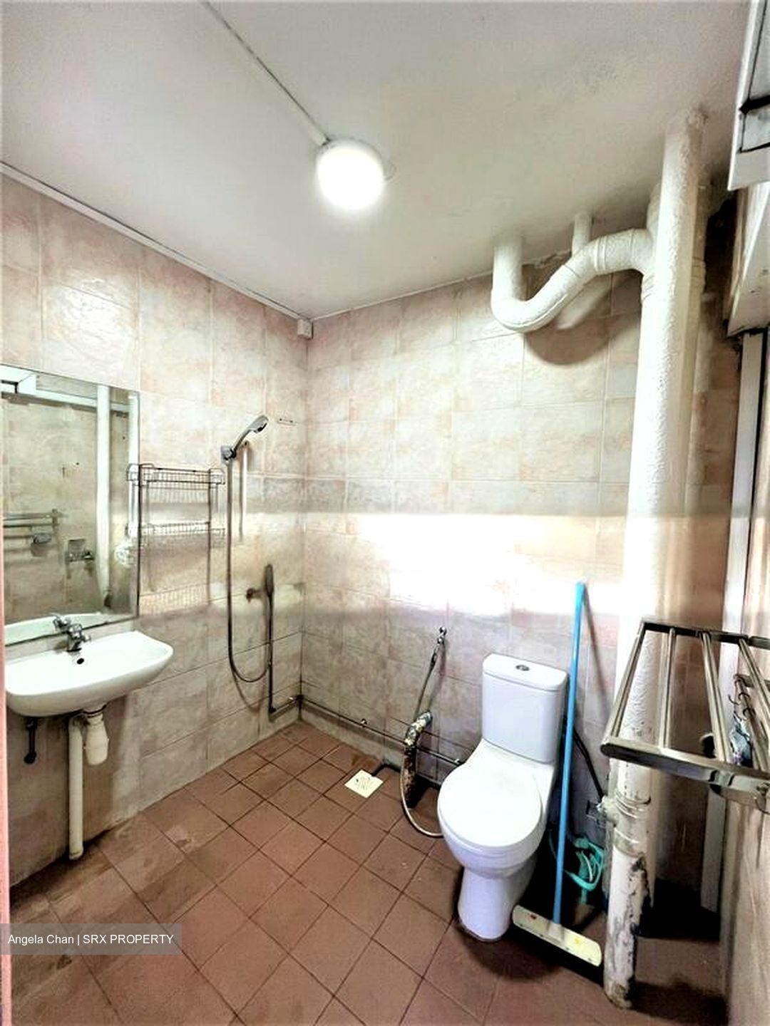 Blk 216 Jurong East Street 21 (Jurong East), HDB Executive #605500111